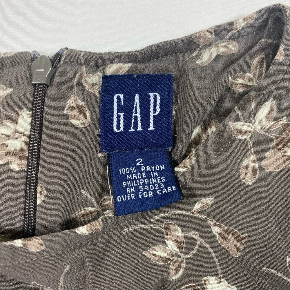 GAP Floral Sleeveless Dress - Picture 2 of 8